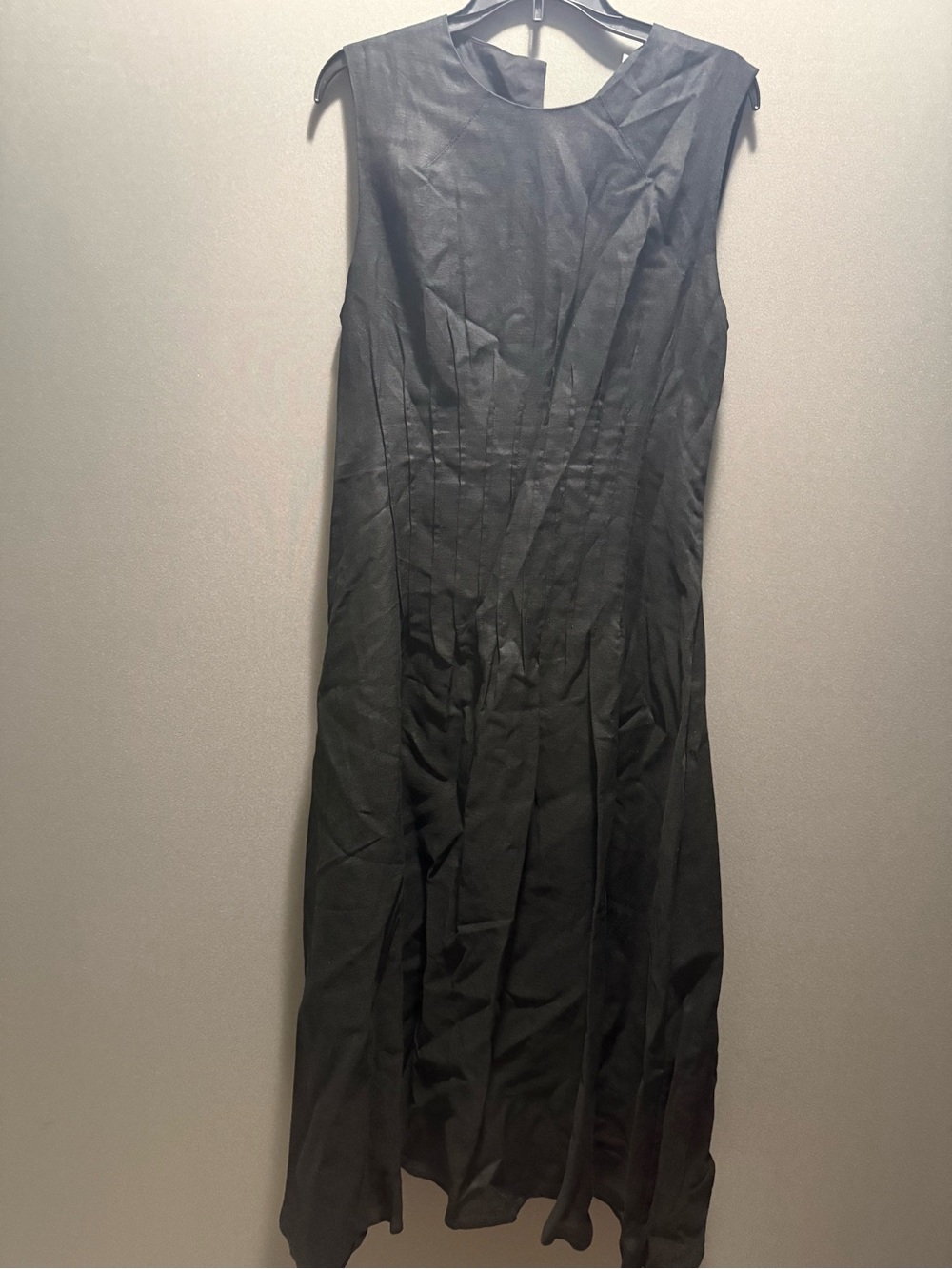 Elie Tabari Classic Black Sleeveless Midi Dress